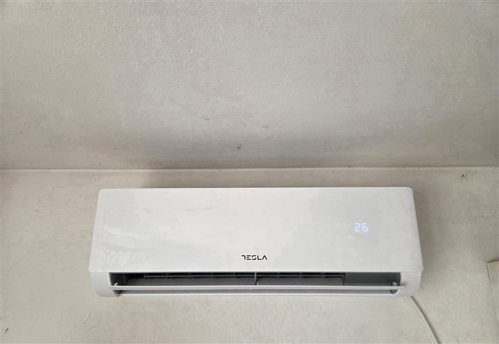 Tesla unutrašnja jedinica iste klime